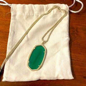 Kendra Scott pendant necklace